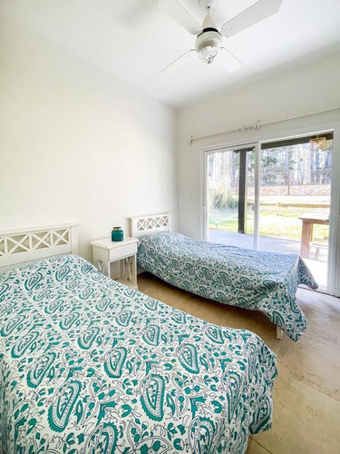 Imagen 6 de 21 de Casa En Venta - 5 Ambientes - Barrio Costa Esmeralda