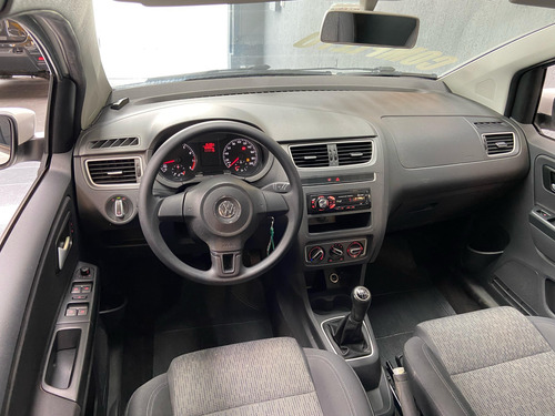 Volkswagen Fox 1.0 Tec Total Flex 5p