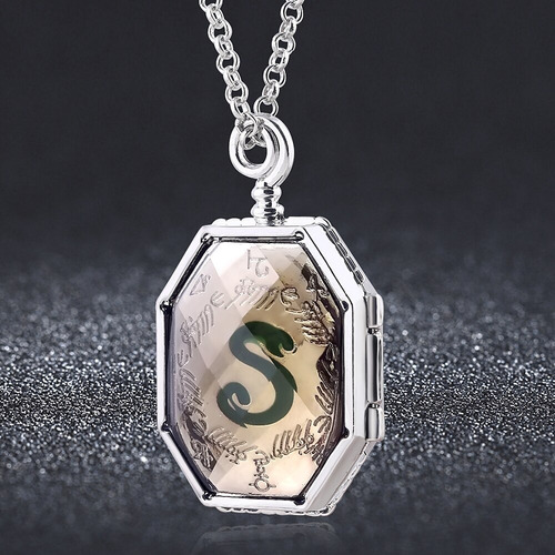 Imagen 4 de 4 de Collar - Horrocrux Slytherin - Harry Potter