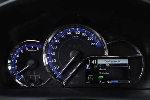 Imagen 14 de 15 de Toyota Yaris 4p Xls Pack Cvt