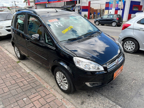 Imagem 3 de 13 de Fiat Idea Attractive 1.4 8v (flex)