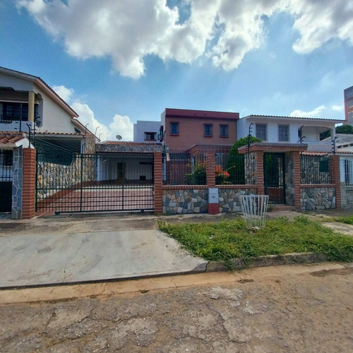 Casa Para Alquiler En La Trigaleña, Calle Cerrada. Alquila Lino Juvinao