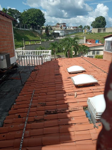 Imagen 12 de 12 de Casa Amplio En Las Brisas De Cua