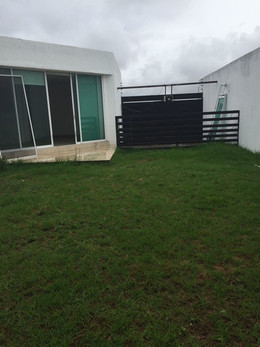 Imagen 2 de 8 de Oficinas En Jardines Del Moral.