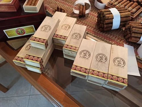 Imagen 4 de 4 de Tabaco Venezolano - Robusto - Clásico - D Diego D L Vega