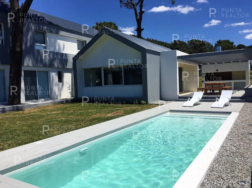 Casa Alquiler Pinar Del Faro 6 Dormitorios, José Ignacio, Uruguay