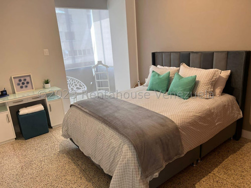 Apartamento Remodelado Residencias Crystal Palace Con Pozo De Agua En Venta En Los Palos Grandes 2da Caracas Richardhernandez