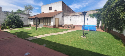 Venta En Block, Casa De 5 Ambiente + Galpón De Loza
