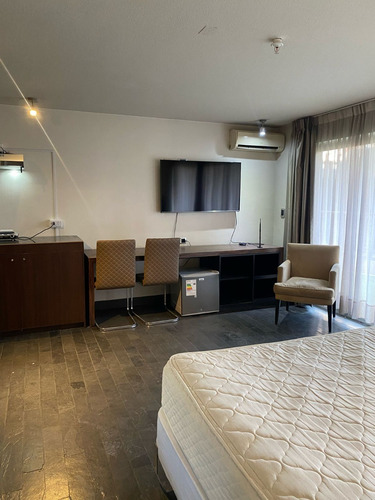 Arriendo Estudio A Pasos Del Metro U Catolica Y Santa Isabel