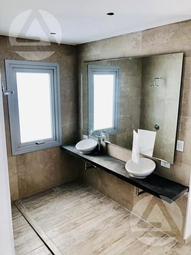 Casa En Venta En Barrio Privado Los Naranjos - Canning