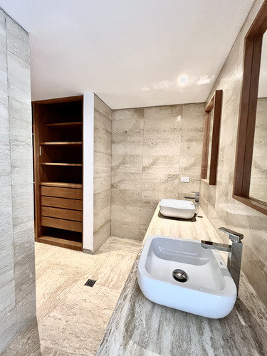 Apartamento Alquiler / Venta Lomas De Las Mercedes, Vista Al Ávila