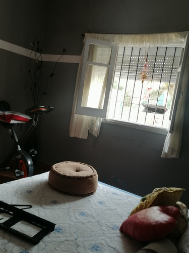 2 Casas Mas Sub Suelo, Gran Ubicación En Cerro De Montevideo
