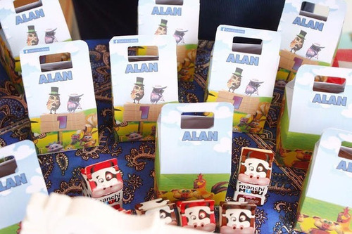 Kit De 20 Cajas Personalizadas Impresas + Stickers De Regalo