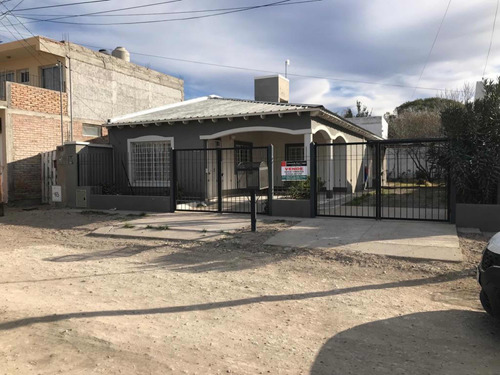 Las Grutas Casa 3 Dorm Con Amplio Lote