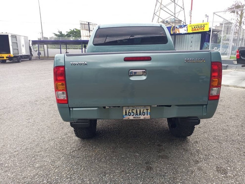 Imagen 4 de 17 de Toyota Hilux Kavak