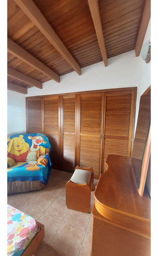 Townhouse Urb. La Lagunita Sector Tipuro Maturin Ve13-034st-lfaj