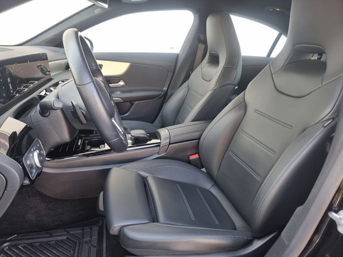 Mercedes-Benz Clase CLA 1.3 200 Progressive