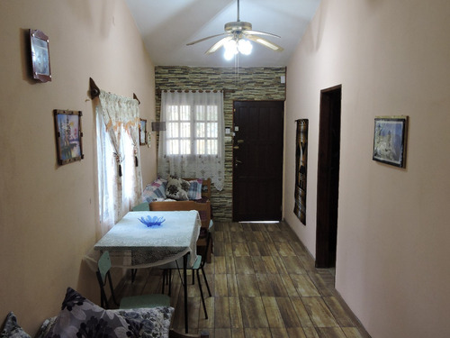 Imagen 5 de 14 de Comoda Casa Con 6 Hambientes A 40 Metros De La Playa