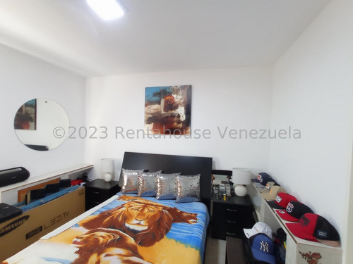 Imagen 5 de 30 de Moderno Y Remodelado Apartamento En Venta Con Conexión A Planta Electrica En El Este De Barquisimeto Lp 245899