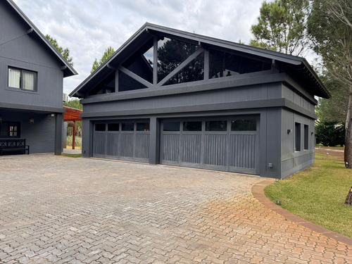 Casa Chalet En Venta En La Herradura, Pinamar, Costa Atlántica