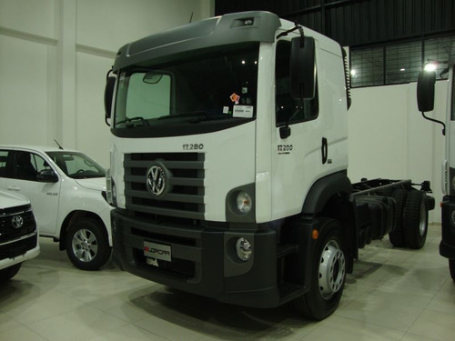 Imagen 9 de 14 de Volkswagen Constellatión 17.280/43 Trendline Chasis