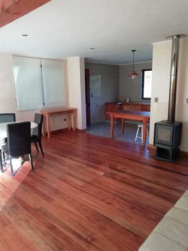 Casa En Arriendo A 700 Camino Vill-puc