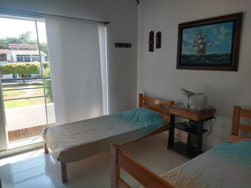 Imagen 6 de 16 de Excelente Casa De 196m2 En Condominio