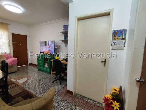 En Venta Apartamento En San Bernardino. Cod Flex: 25-22683