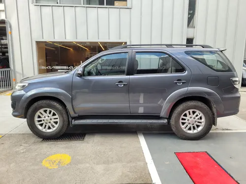 Toyota Fortuner 2.7l 4x2