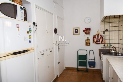 Casa En Punta Del Este , Cantegril- Ref: 3891