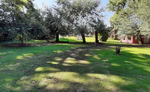 Casa Quinta Sobre Berutti, B° Peluffo, Cañuelas