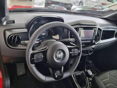 Imagen 3 de 25 de Fiat Strada Volcano 2023 Carga Empresa Entrega Rapida 0km B