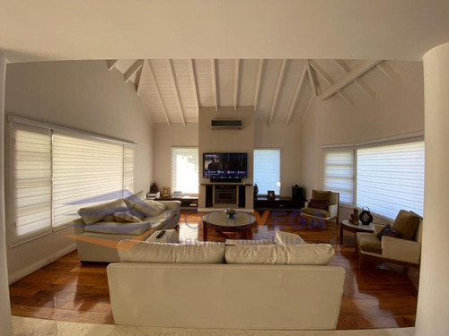Casa En Venta En Country San Diego Moreno