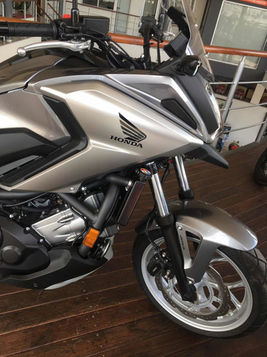 Imagen 1 de 9 de Honda Nc 750x Usada 2017 Igual A 0.km (no Versis,no Bmw)