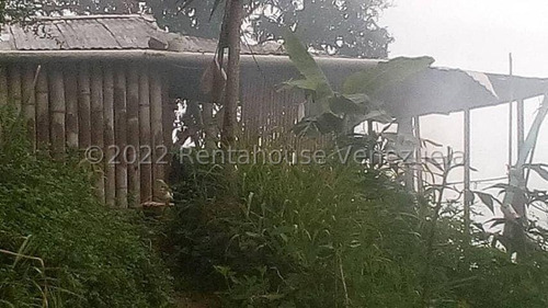 39842m2 En Turgua (el Hatillo)fundo Agrícola Recreacional Con Clima De Montaña, Mls#22-28764