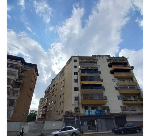Venta . Apartamento.   San Bernardino.  Caracas 156288