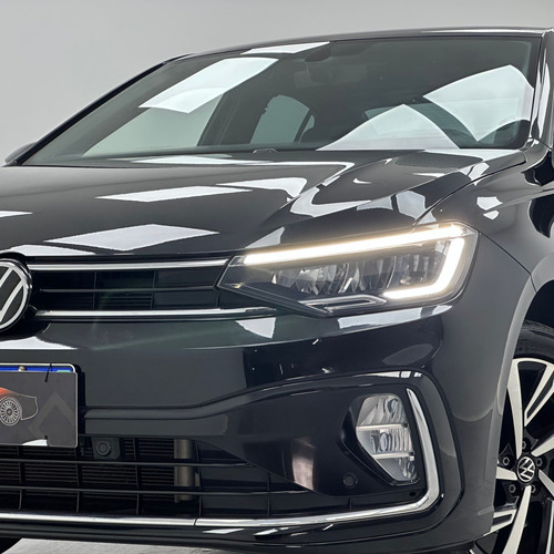Volkswagen Virtus 1.0 200 TSI HIGHLINE AUTOMÁTICO
