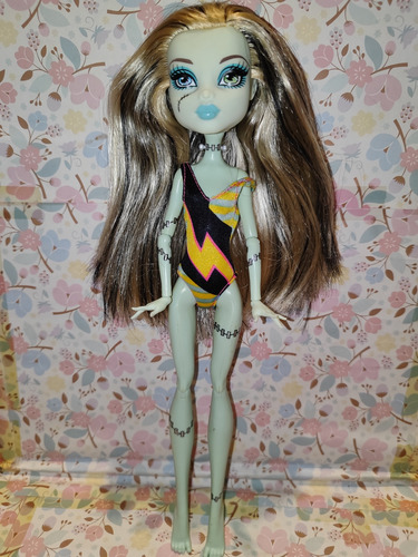 Muñeca Frankie Gloom Beach Monster High 2008 Liga Blanca