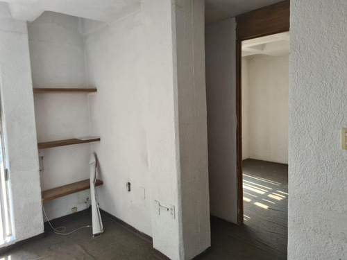 Imagen 2 de 6 de Oficinas En Periférico-echegaray, 1er. Piso, 50 M2, 1 Baño