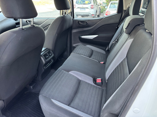 Nissan Frontier 2.3 Se Cd 4x2 Mt
