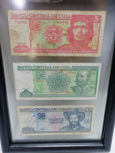 Cuadro Antiguo De Billetes Cubanos Con Vidrio Marco Madera (Usado)