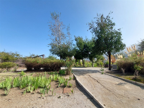 Casa En Venta De 4 Dorm. En Lo Barnechea