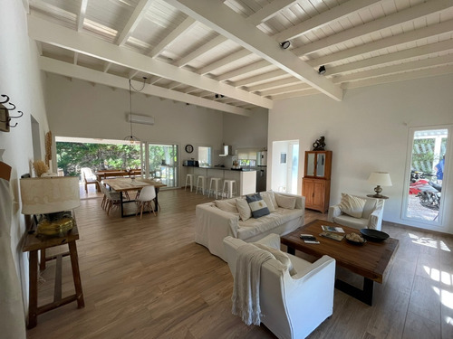  Aquiler O Venta De Casa En Costa Esmeralda Barrio Ecuestre