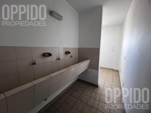 Depósito En Alquiler Comercial - Pompeya