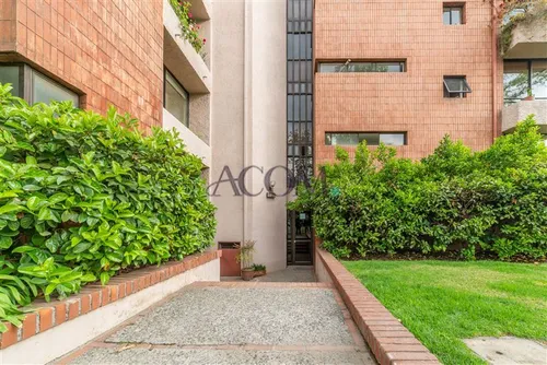 Departamento En Venta 3d En Vitacura, Costado Sport Frances