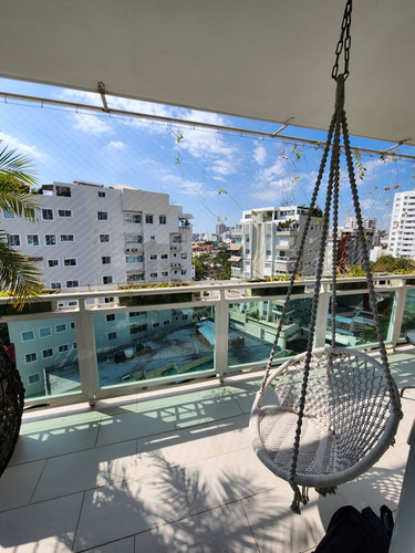 Apartamento Penthouse De 3 Niveles En Naco Cerca De La 27