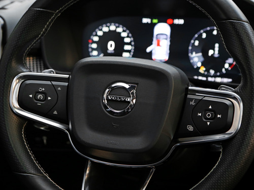 Volvo XC40 2.0 T5 GASOLINA R-DESIGN AWD GEARTRONIC