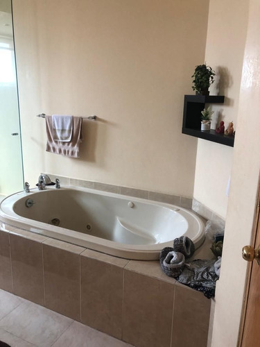 Imagen 15 de 30 de Puerta Del Lago, Av. Club De Golf. Venta Departamento