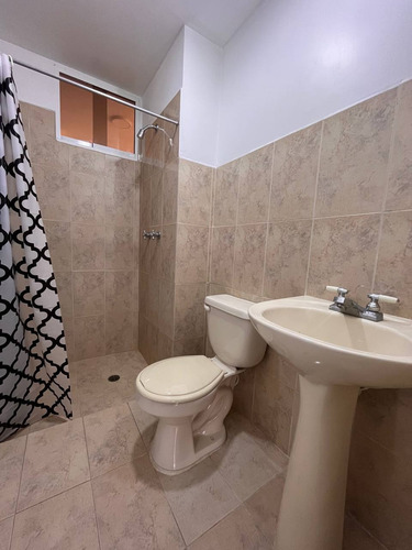 Imagen 2 de 13 de Apartamento En Alquiler Residencia Montecarlo