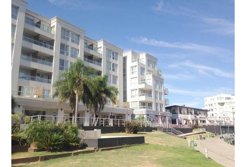 Imagen 20 de 25 de Imperdible Dpto En Condo 2 Amb Vista A La Bahía!